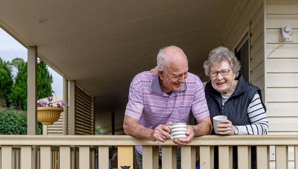 220510_retirees_at_home_coffee (1)
