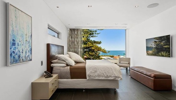 4 ozone parade_736x414 (1)