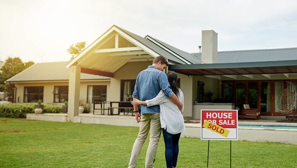 couple_house_sold_736x414 (1)