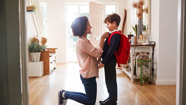 mum_child_school_736x414 (1)