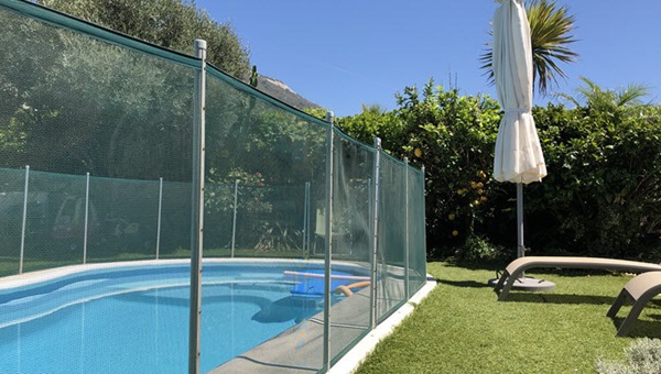 pool_backyard_736x414 (1)